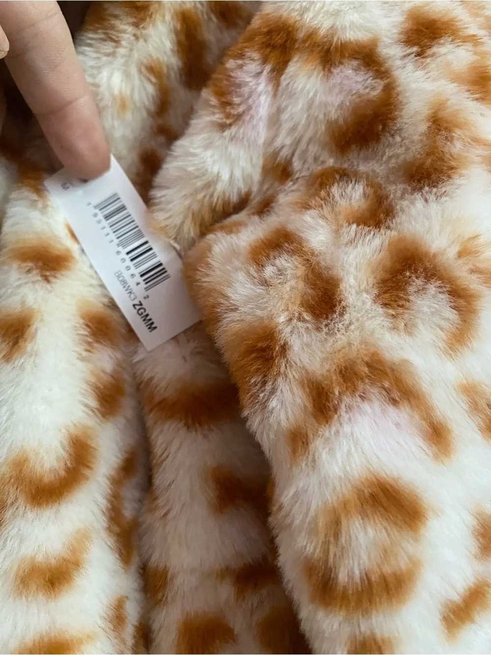 Amazon Essentials Girls' Faux Fur Leopard Print Jacket - White & Brown